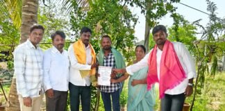 బెజ్జంకి మండల వడ్డెర సంఘం నూతన కమిటీకి శుభాకాంక్షలు తెలిపిన – సర్పంచ్ స్వరూప భాస్కరాచారి