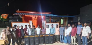 ఎన్నికల హామీ నెరవేర్చిన వార్డు మెంబర్ సంబు తిరుపతి-మల్లం చెరువు, వడ్డెర కాలనీ ప్రజలకు సౌండ్ బాక్సుల పంపిణీ