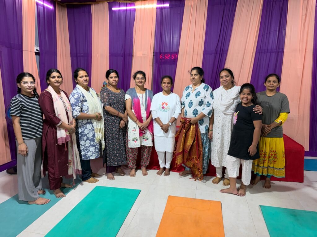అంతర్జాతీయ యోగా దినోత్సవం సందర్భంగా ఓడిఎఫ్ కాలనీలో యోగాభ్యాసం
