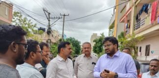 జోనల్ కమిషనర్ను కలిసి వినతిపత్రం అందజేసిన అమీన్పూర్ పీపుల్స్ అసోసియేషన్ సభ్యులు