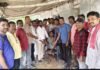అనారోగ్యంతో బాధపడుతున్న ప్రసాద్కు అండగా నిలిచిన తోటి కార్మికులు