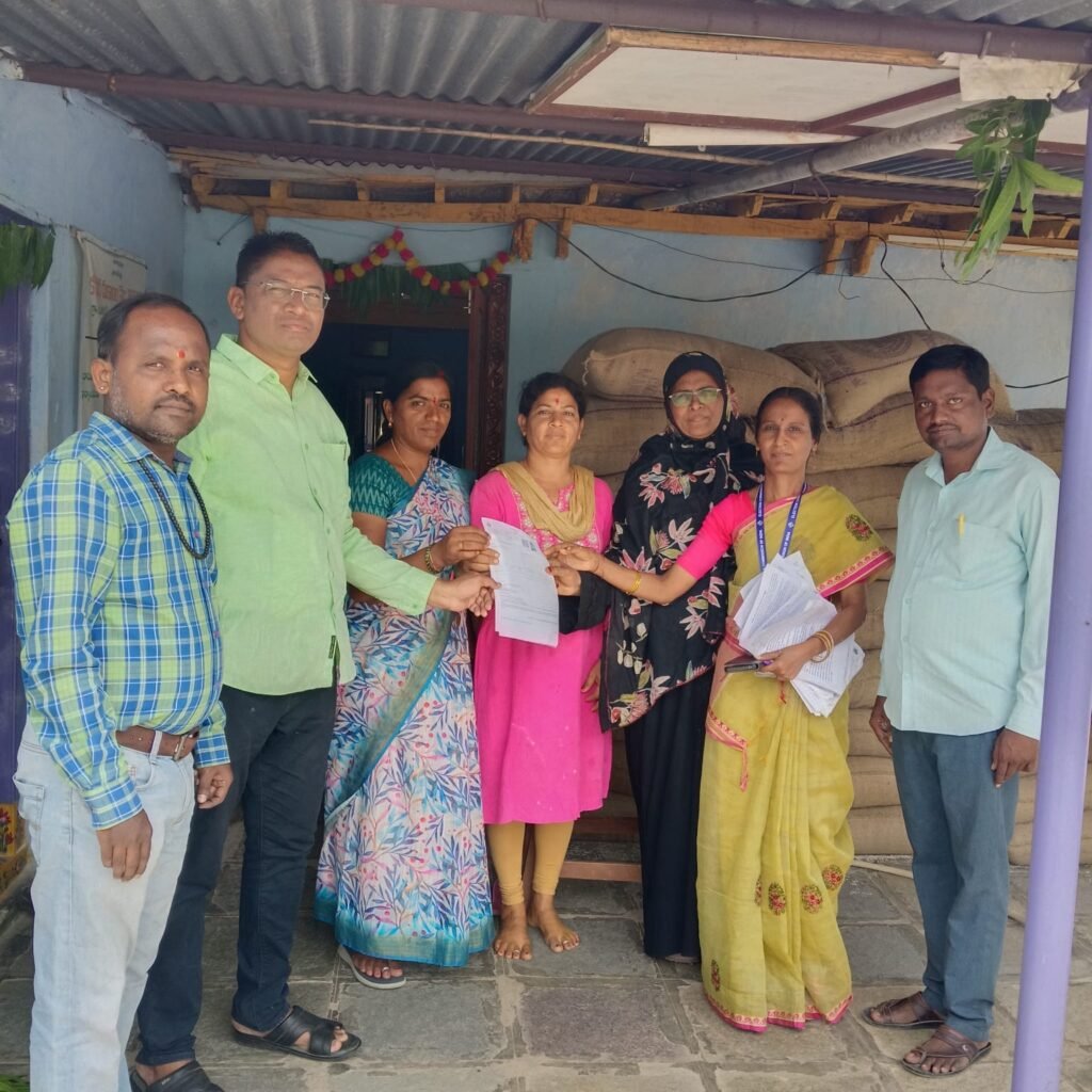 స్పెషల్ ఇంటెన్సివ్ రివిజన్ కార్యక్రమాన్ని పరిశీలించిన -బెజ్జంకి తహశీల్దార్ కళ్యాణపు శ్రీకాంత్
