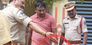 నగర్ దాడి ఘటనలో 13 మంది అరెస్టు మిగతా నిందితుల కోసం పోలీసుల గాలింపు వీడియో తీస్తున్న జర్నలిస్టుపై కూడా దాడి