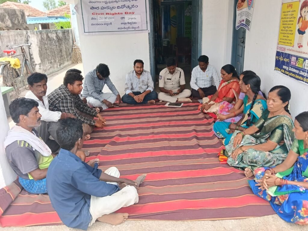పౌర హక్కులపై ప్రతి ఒక్కరూ అవగాహన కలిగి ఉండాలి-రెవెన్యూ అధికారి (ఆర్‌ఐ) సంతోష్