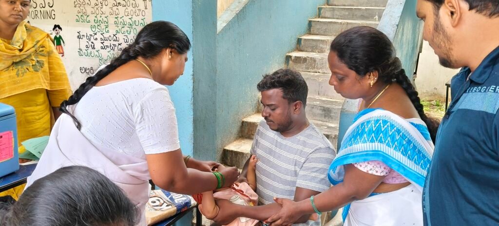 బంధం కొమ్ము పాఠశాలలో ప్రారంభమైన పల్స్ పోలియో చుక్కల కార్యక్రమం