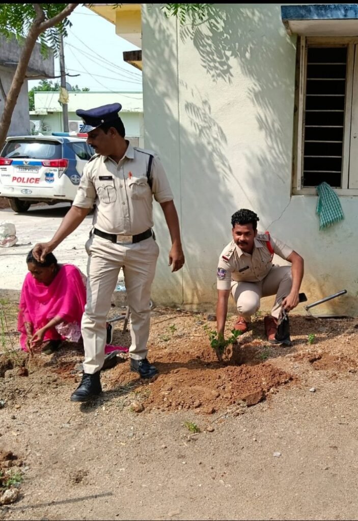 మొక్కలు నాటండి….. భవిష్యత్ తరాలకు భరోసానివ్వండి…… మొక్కలు లేకపోతే -మన మనుగడయే సున్నా….