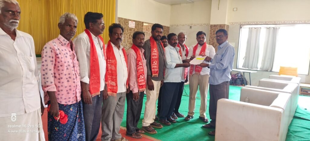 బద్వేల్ గోపవరం మండలం లో  మీతి మీరిపోతున్న భూఖబ్జాలు నిద్రవస్తాలో రెవెన్యు అధికారులు