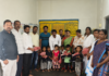 సర్పంచ్ చేతుల మీదగా పిల్లలకు దుస్తుల పంపిణీ