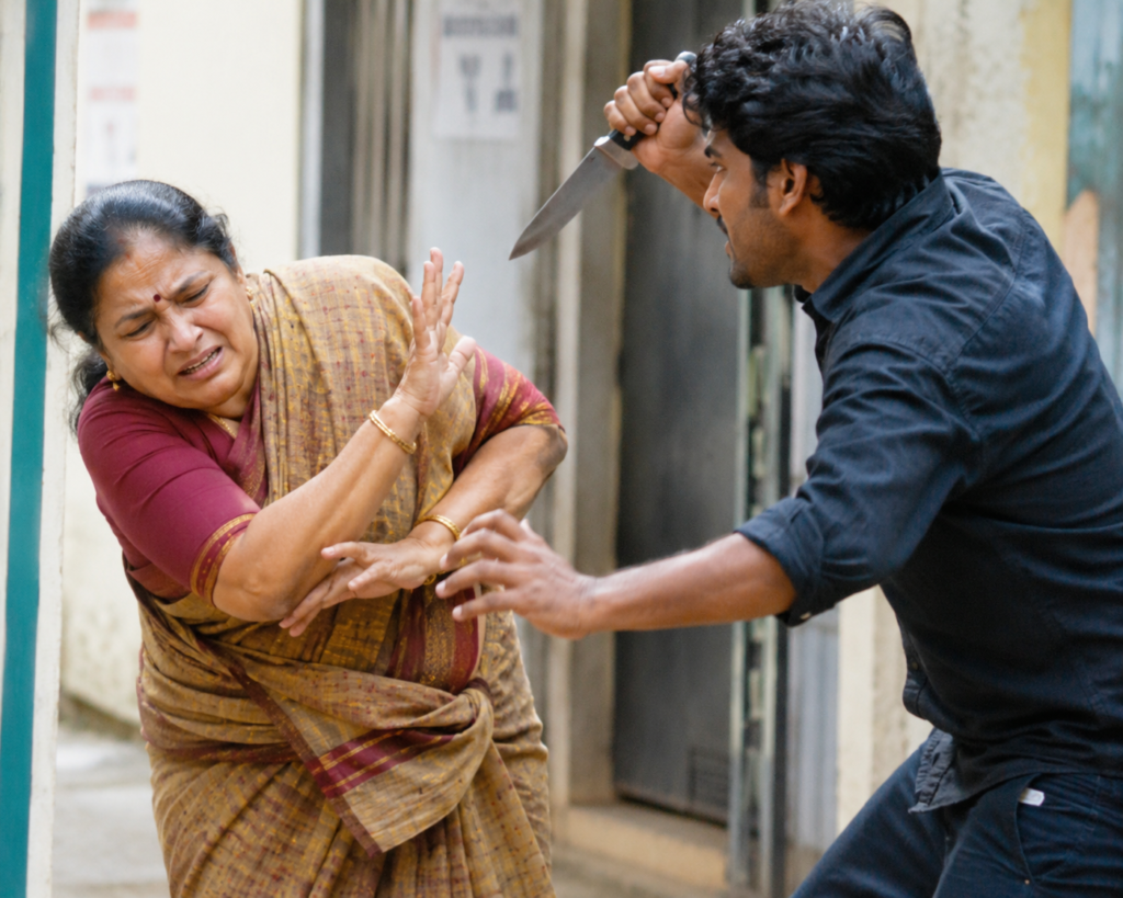 తన వద్దకు రావడం లేదన్న కోపం.. మహిళపై కత్తిపోట్లతో హత్యాయత్నం.