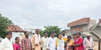 గాగిల్లాపూర్లో ఇందిరమ్మ ఇంటి నిర్మాణానికి భూమి పూజ