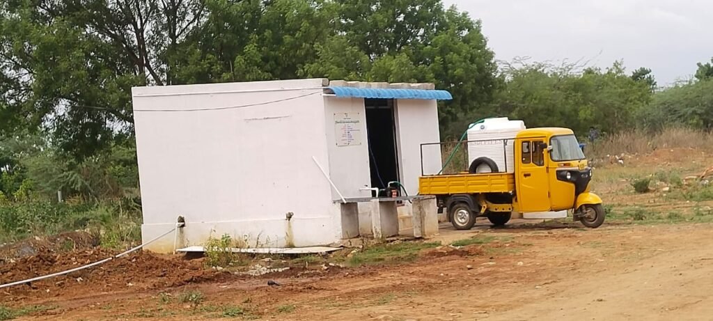 అధికారుల ‘కక్కుర్తి’.నేతల ‘కబ్జా’.ఎగువతంబళ్లపల్లె గ్రామపంచాయతీ లోని సింగరాయపల్లె ఆర్ఓ ప్లాంట్ ప్రైవేట్ బోనస్!