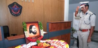 మన్యం వీరుడు అల్లూరి సీతారామరాజుకు తిరుపతి జిల్లా పోలీసుల ఘన నివాళి