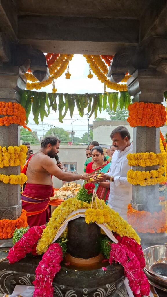 తెల్లాపూర్‌లో శ్రీ ఉమామహేశ్వర స్వామి వాయు ప్రతిష్ఠ మహోత్సవం 