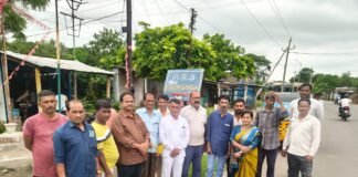 దొరల బంగ్లాలో గుడుంబా అమ్మకాలు అరికట్టాలి.. బస్తీవాసుల డిమాండ్
