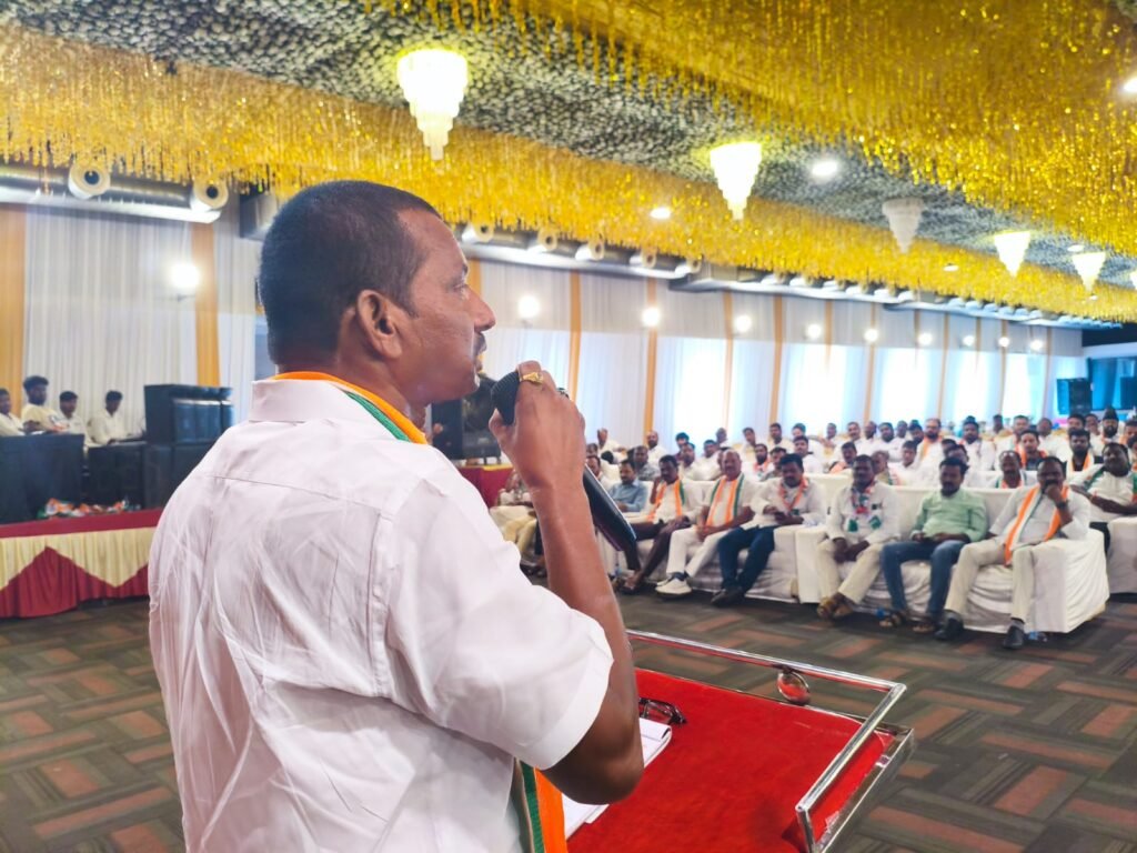 పోచారం డివిజన్‌లో కాంగ్రెస్ బలోపేతానికి కార్యకర్తలు కృషి చేయాలి: కర్రే రాజేష్