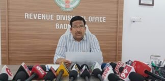 బద్వేలు నియోజకవర్గం లో ఎస్ ఐ ఆర్ ప్రక్రియ 78 .68% పూర్తి*ఇప్పటికైనా రాజకీయ పార్టీలు సహకరించండి*బద్వేల్ ఆర్డీవో చంద్రమోహన్