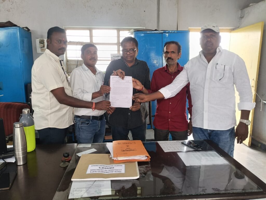 జర్నలిస్టులకు రాష్ట్రవ్యాప్తంగా ఆర్టీసీ బస్సులో ఉచిత ప్రయాణ సౌకర్యం కల్పించాలి