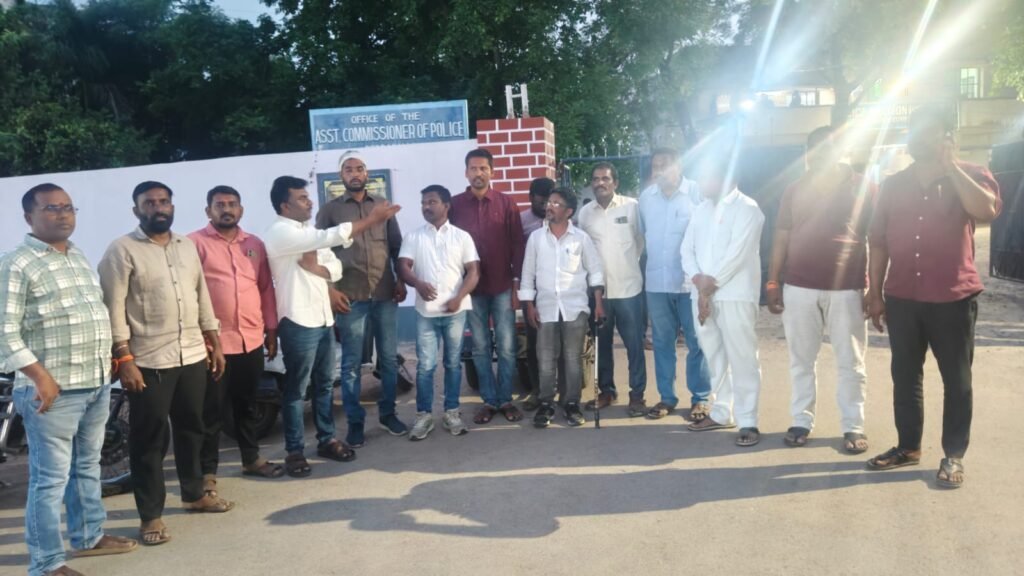 జర్నలిస్టుపై దాడి కేసులో హత్యాయత్నం నమోదు చేయాలి
