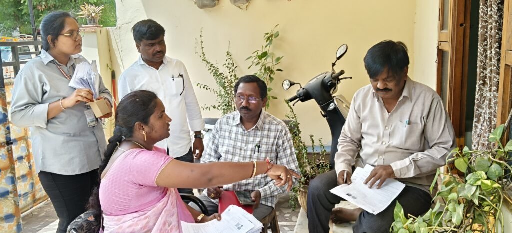 ప్రత్యేక ఓటరు జాబితా సవరణలో స్వచ్ఛంద సంస్థల భాగస్వామ్యం కీలకం: తహసీల్దారు చంద్రశేఖర్