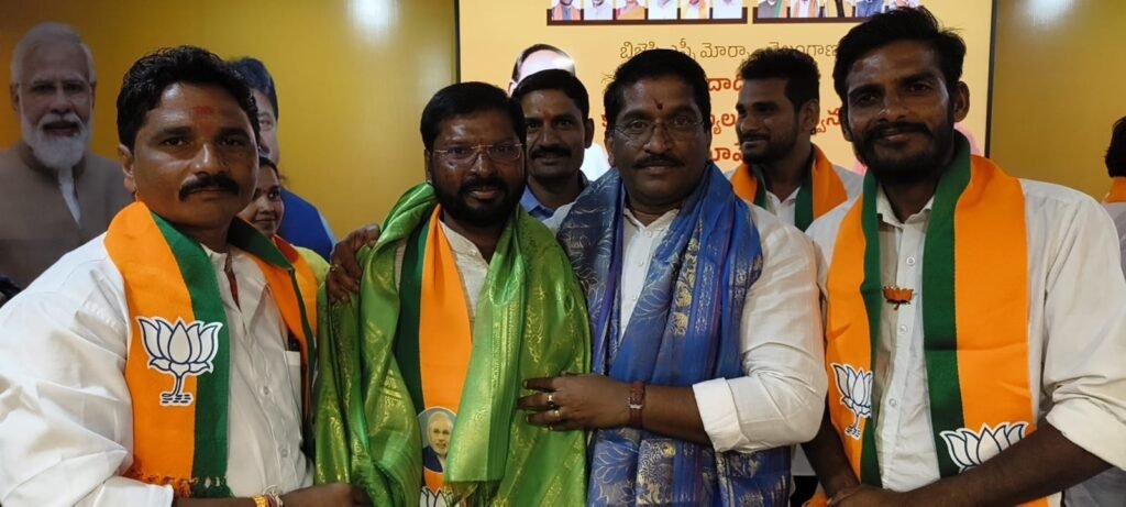 బీజేపీ ఎస్సీ మోర్చా రాష్ట్ర అధ్యక్షుడు క్రాంతి కిరణ్ కుమార్‌కు ఘన సన్మానం