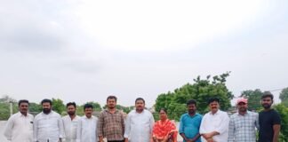 యాతవాకిళ్ళ గ్రామంలోని డబుల్ బెడ్ రూమ్ ఇండ్లను పరిశీలించిన హౌసింగ్ ఏఈ జగదీష్