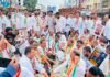 రాహుల్ గాంధీ అరెస్టును ఖండిస్తూ బీరంగూడలో రోడ్డుపై కాంగ్రెస్ బైఠాయింపు