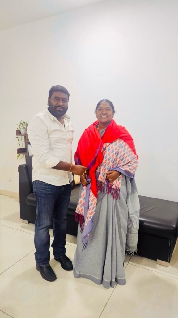 ప్రపంచానికి తెలంగాణ సంస్కృతిని చాటిన మంత్రి సీతక్క .ములుగు జిల్లా అధ్యక్షులు పైడాకుల అశోక్