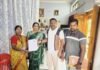 17వ వార్డులో కుటుంబ సభ్యుల వివరాల ఆన్లైన్ నమోదు