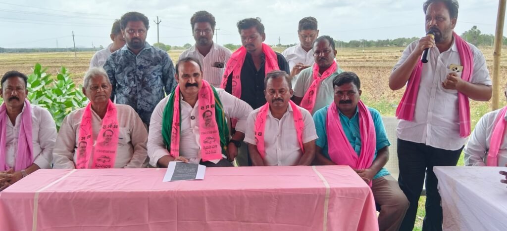 చెరువులు నింపకపోతే వారం రోజుల్లో నిరాహార దీక్ష