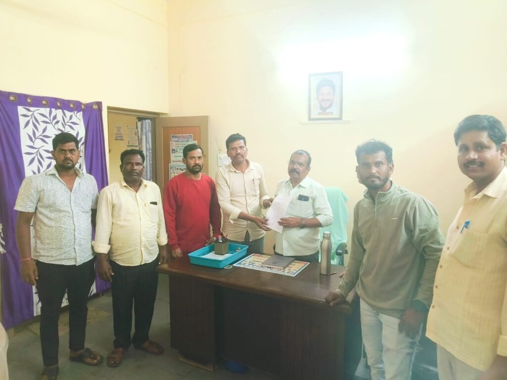 గ్రామపంచాయతీ నిధులు దుర్వినియోగం చేసిన సర్పంచ్ పై ఫిర్యాదు