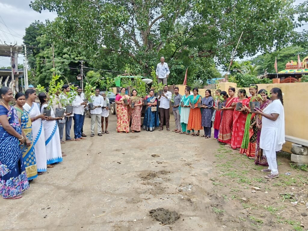 పర్యావరణ పరిరక్షణ ప్రతి ఒక్కరి బాధ్యత పన్నూర్ సర్పంచ్ చిందం మహేష్
