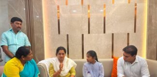 పార్టీలకతీతం… మానవత్వమే మహోన్నతం .మంత్రి సీతక్క.