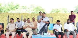 5వ బెటాలియన్ అభివృద్ధికి మంత్రి సీతక్క హామీ .అంతర్గత సీసీ రోడ్డు పనులకు శంకుస్థాపన.