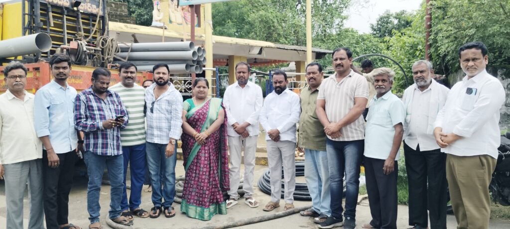 నూతన బోర్ వేల్ పనులు ప్రారంభం