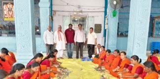 మట్టపల్లి లక్ష్మీనరసింహస్వామి వారి హుండీ లెక్కింపు.