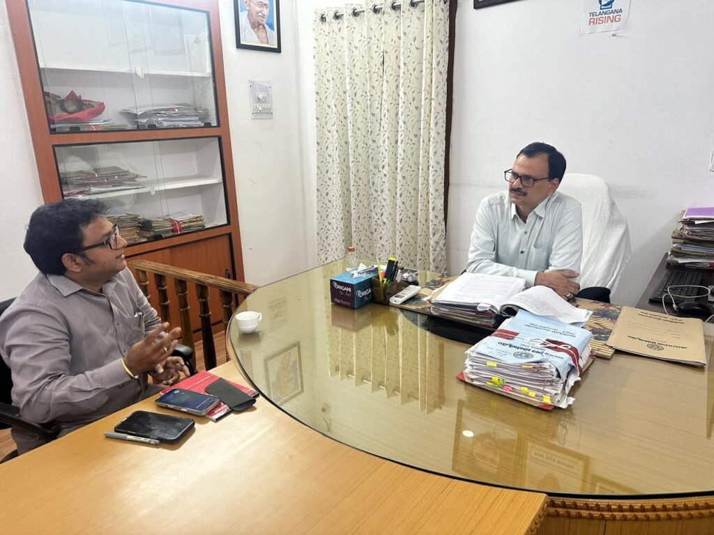 ఘట్‌కేసర్ తహసీల్దార్ కార్యాలయాన్ని సందర్శించిన అదనపు కలెక్టర్