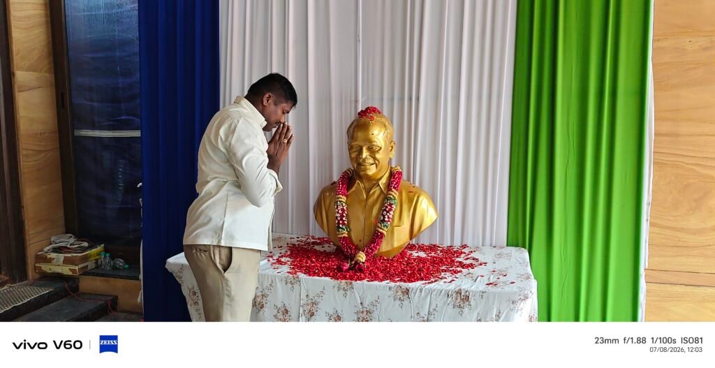 పోరుమామిళ్లలో వైభవంగా వైఎస్సార్ 77వ జయంతి వేడుకలు: ఘన నివాళులర్పించిన హ్యూమన్ రైట్స్ నేషనల్ జాయింట్ సెక్రెటరీ కవలకుంట్ల మధు బాబు