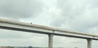 ధర్మపురి పోలీసుల సమయస్ఫూర్తి: ఆత్మహత్యకు యత్నించిన వ్యక్తి రక్షణ