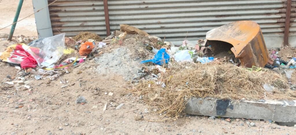 పన్నుల వసూళ్లపై ఉన్న శ్రద్ధ పారిశుధ్యంపై ఏది? బద్వేల్ మున్సిపాలిటీపై ప్రజల ఆగ్రహం!