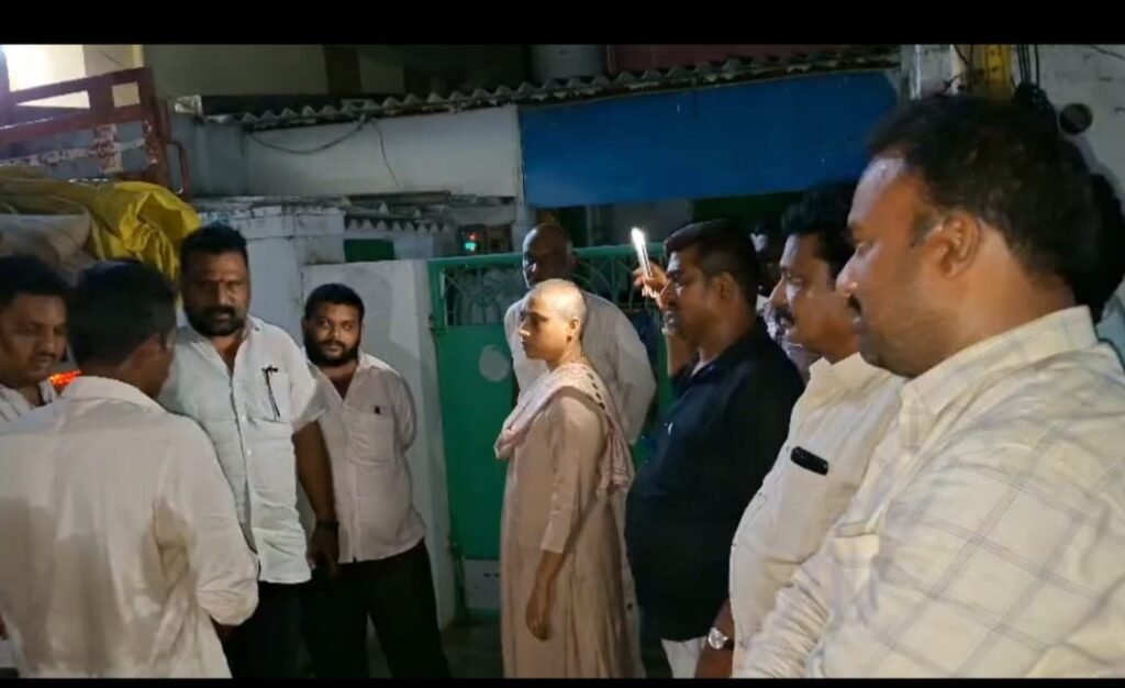 రేషన్  మాఫియా పై ఎమ్మెల్యే గళ్ళా మాధవి మరోసారి ఉక్కుపాదం – ఎమ్మెల్యే గళ్ళా మాధవి