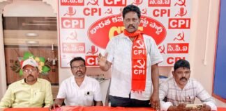 అవినీతికి కేరాఫ్ అడ్డగా మారిన బి కోడూరు తాసిల్దార్ కార్యాలయం