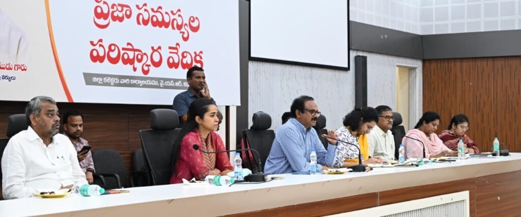 “స్మార్ట్ కిచెన్‌”తో మధ్యాహ్న భోజన పథకానికి నూతన దిశ..!జిల్లా కలెక్టర్ డా. శ్రీధర్ చెరుకూరి