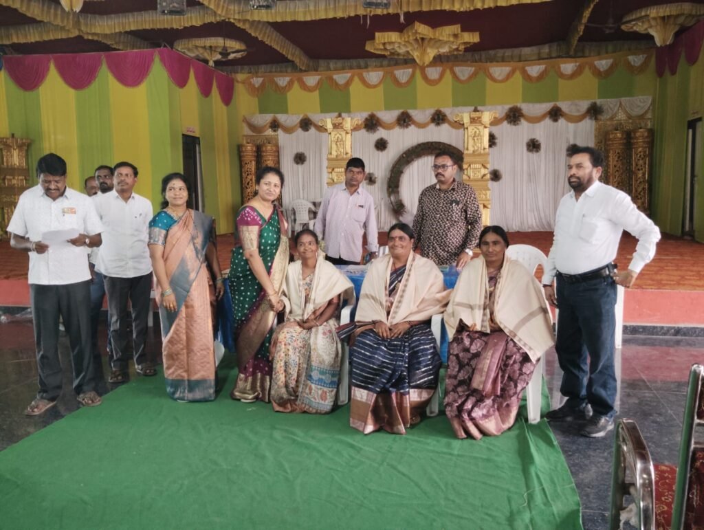 సర్ కార్యక్రమంలో నడికూడ మండలం రాష్ట్రంలో రెండవ స్థానం- ఆదర్శ బి.ఎల్.ఓలకు సన్మానం
