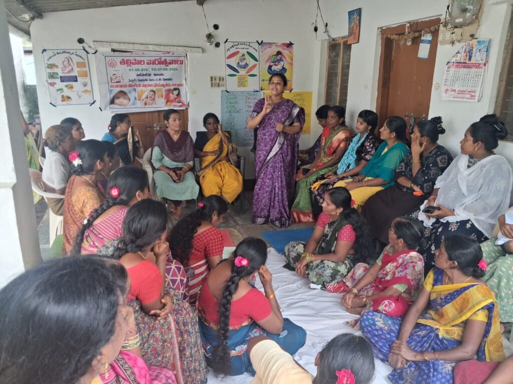 ములుగు జిల్లాలో 640 అంగన్‌వాడీ కేంద్రాల్లో ప్రపంచ తల్లిపాల వారోత్సవాల ప్రారంభం
