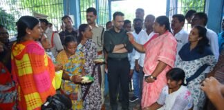 వరద ముప్పుపై అప్రమత్తంగా ఉండాలి. ముంపు ప్రాంతాల ప్రజలకు ప్రభుత్వం అండగా ఉంటుంది. గోదావరి తీర ప్రాంతాల్లో సహాయక చర్యలు ముమ్మరం. పునరావాస కేంద్రాల్లో అన్ని సౌకర్యాలు కల్పించాలి. :: రాష్ట్ర పంచాయతీ రాజ్, గ్రామీణాభివృద్ధి, గ్రామీణ నీటి సరఫరా, మహిళా, శిశు సంక్షేమ శాఖల మంత్రి దనసరి అనసూయ సీతక్క.