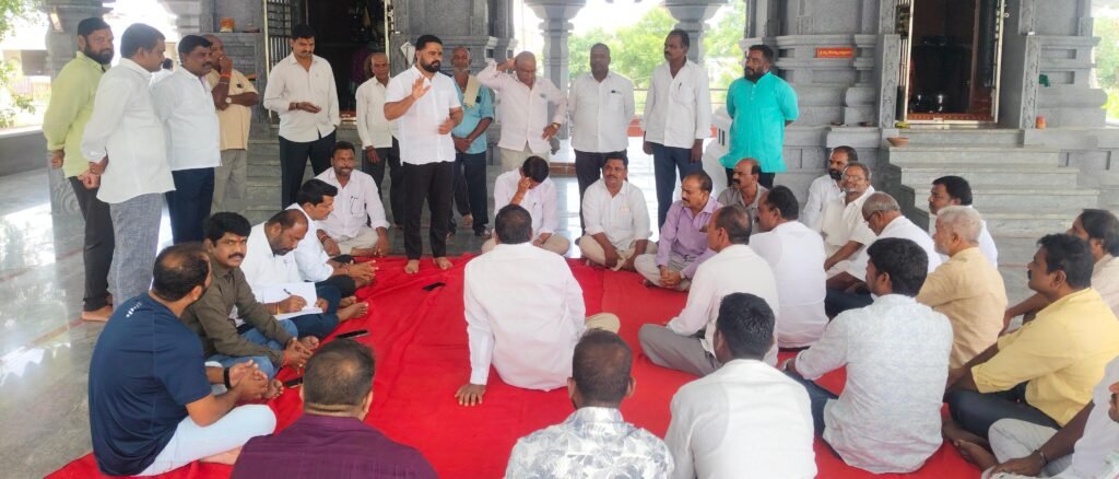 అన్నోజిగూడలో ఆషాడ బోనాల ఉత్సవాలకు ఏర్పాట్లు…. ఈ నెల 16న వైభవంగా నిర్వహణకు గ్రామ పెద్దల ఏకగ్రీవ తీర్మానం..