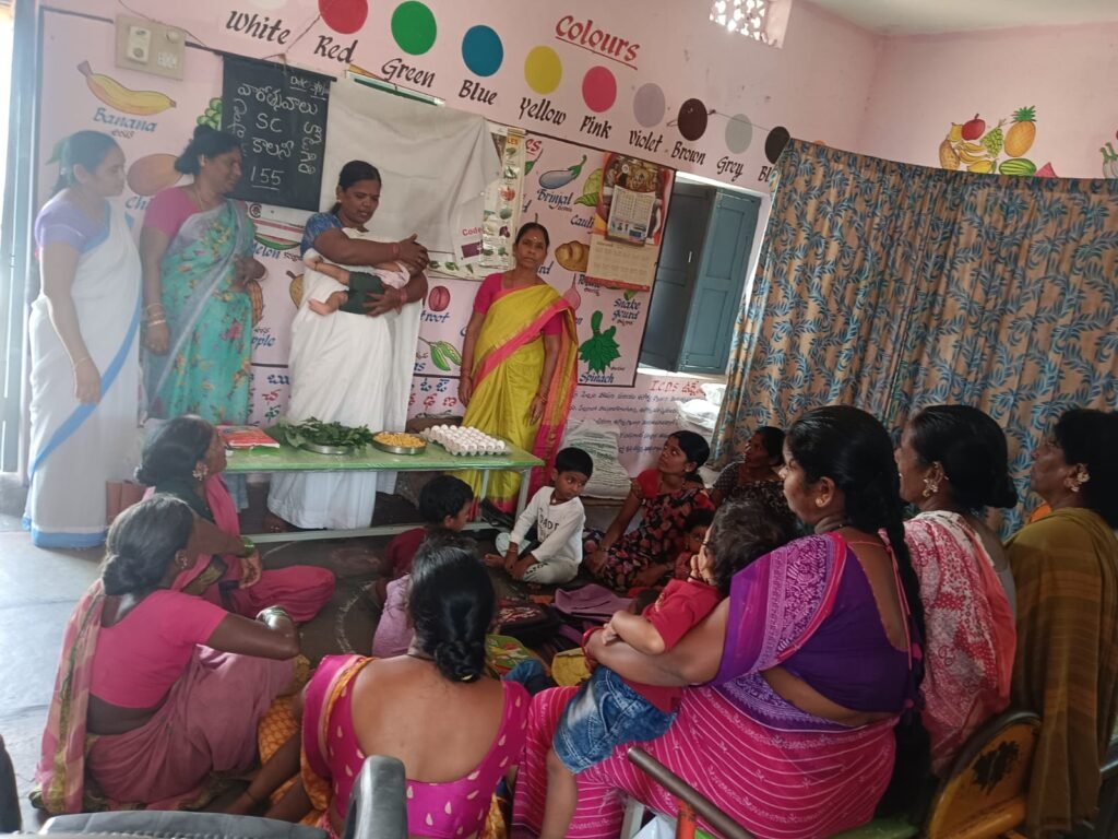 కోటగిరి ఎస్.సి కాలనీలో ఘనంగా తల్లి పాల వారోత్సవాలు.