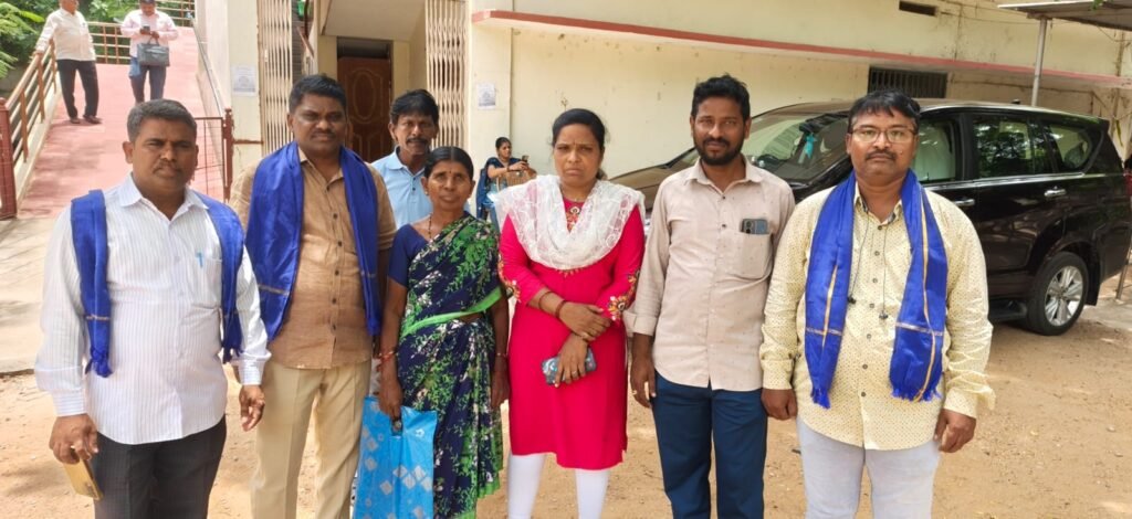 మాల మహిళ భూమిని కాజేయాలని చూసిన దుండగుడు 