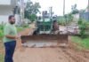 7వ వార్డులో దట్టమైన పిచ్చి మొక్కలు పొదల తొలగింపు