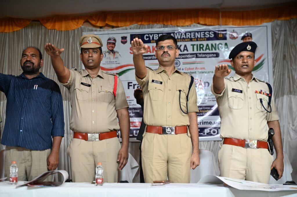 స్టే అలర్ట్ స్టే అవేర్ స్టే సైబర్ సేఫ్–విద్యార్థులకు ఎస్పీ పిలుపు